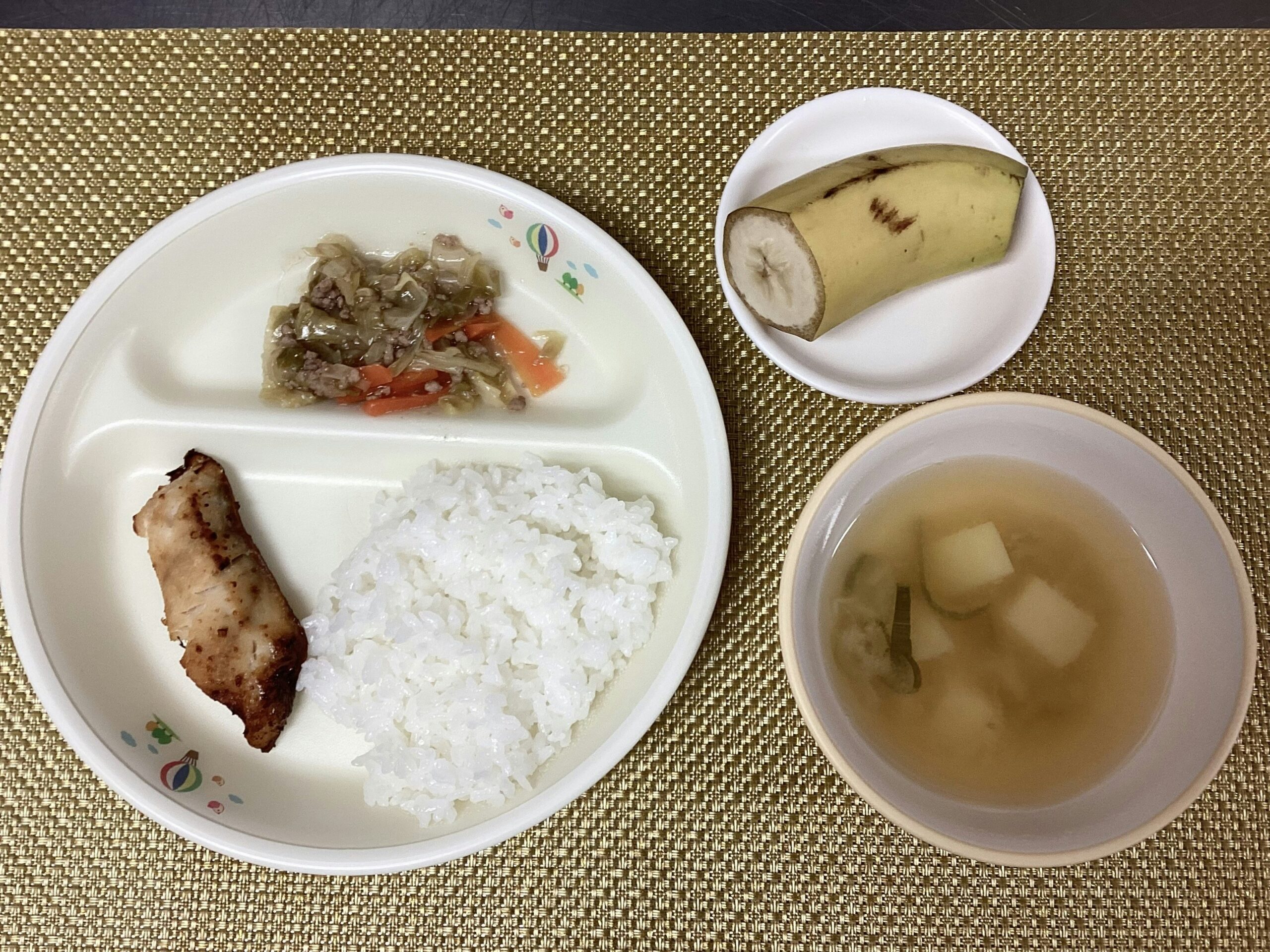 今日の給食【11月26日】