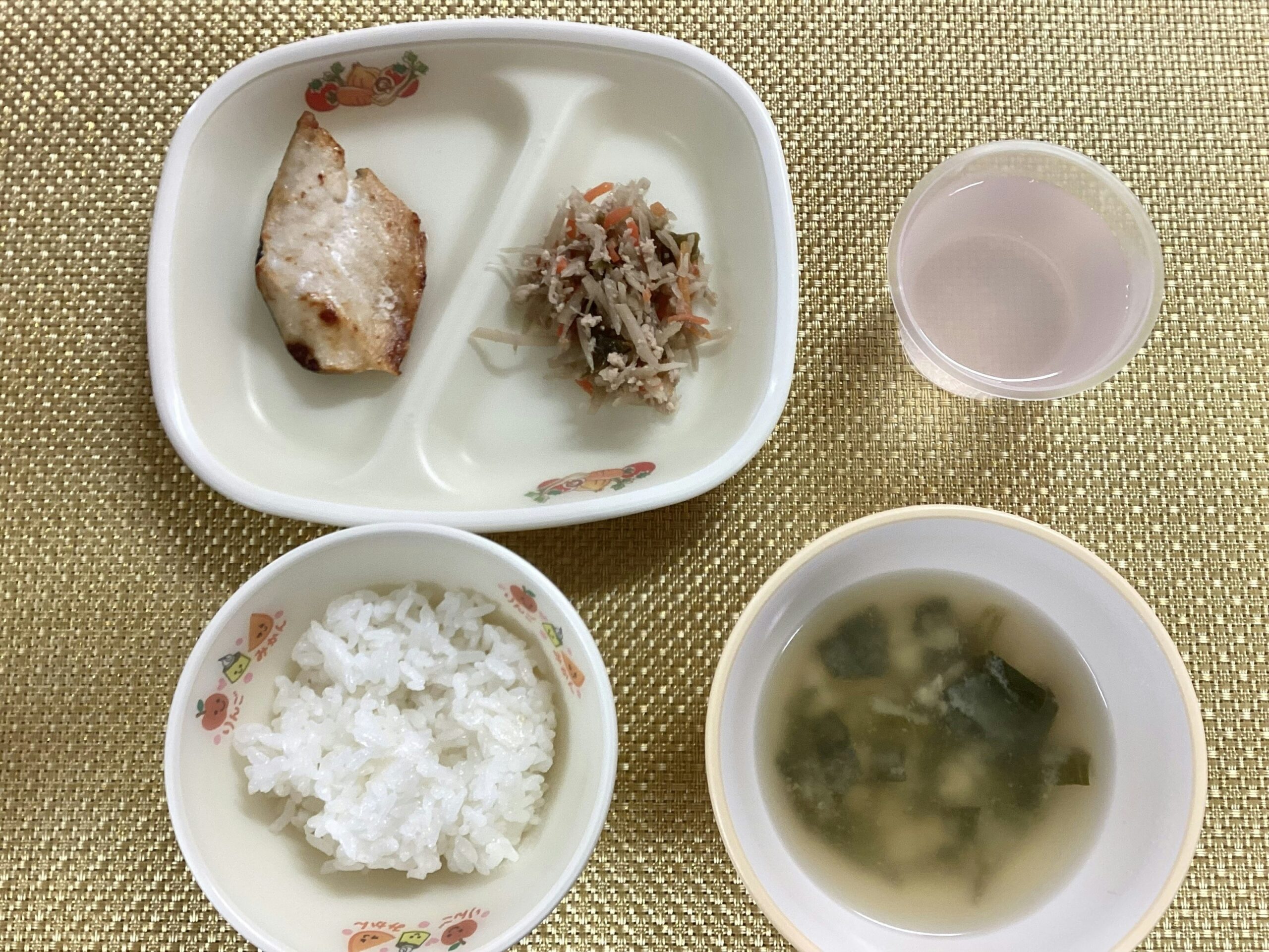 今日の給食【4月24日】