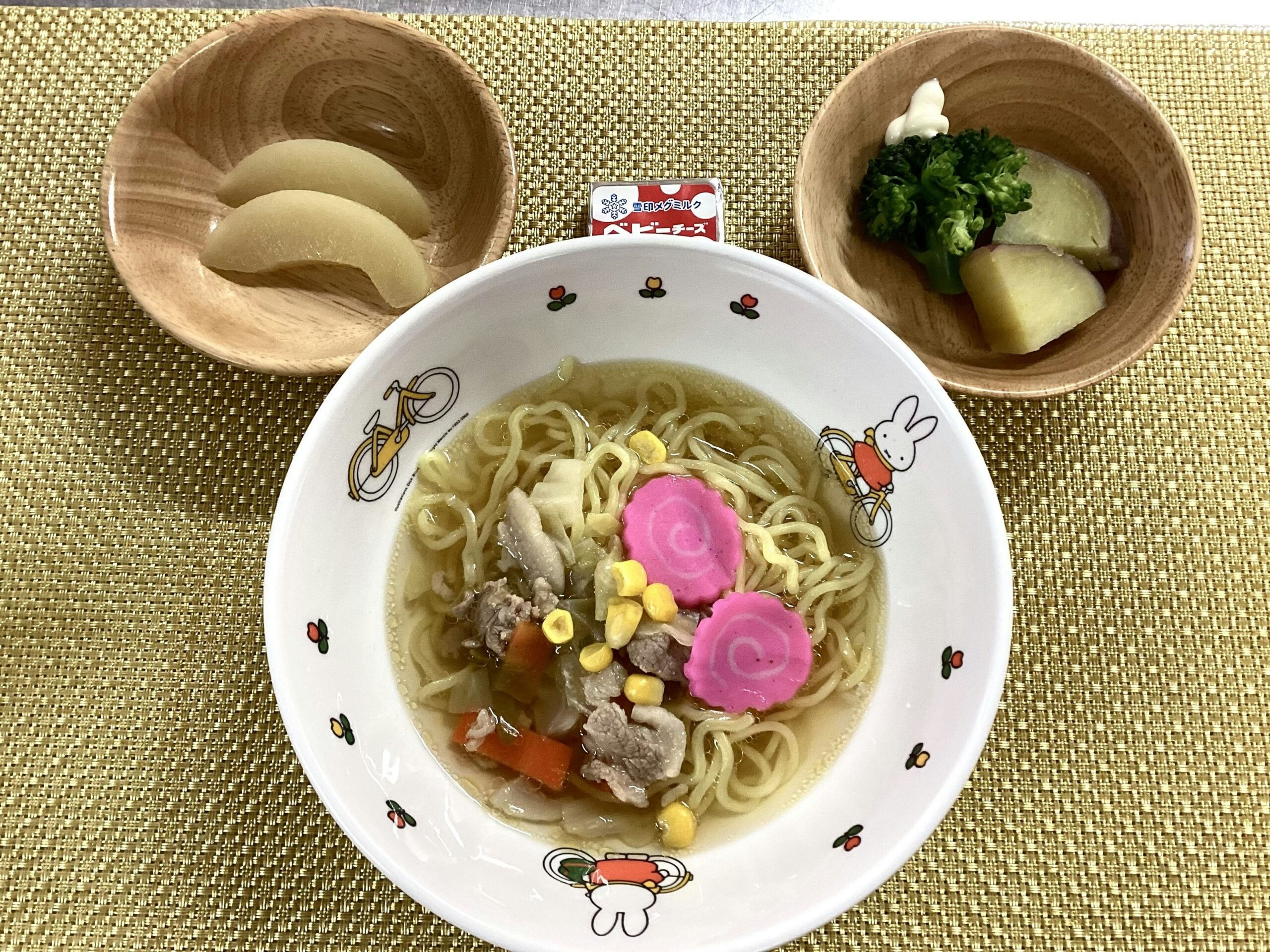 今日の給食【4月15日】