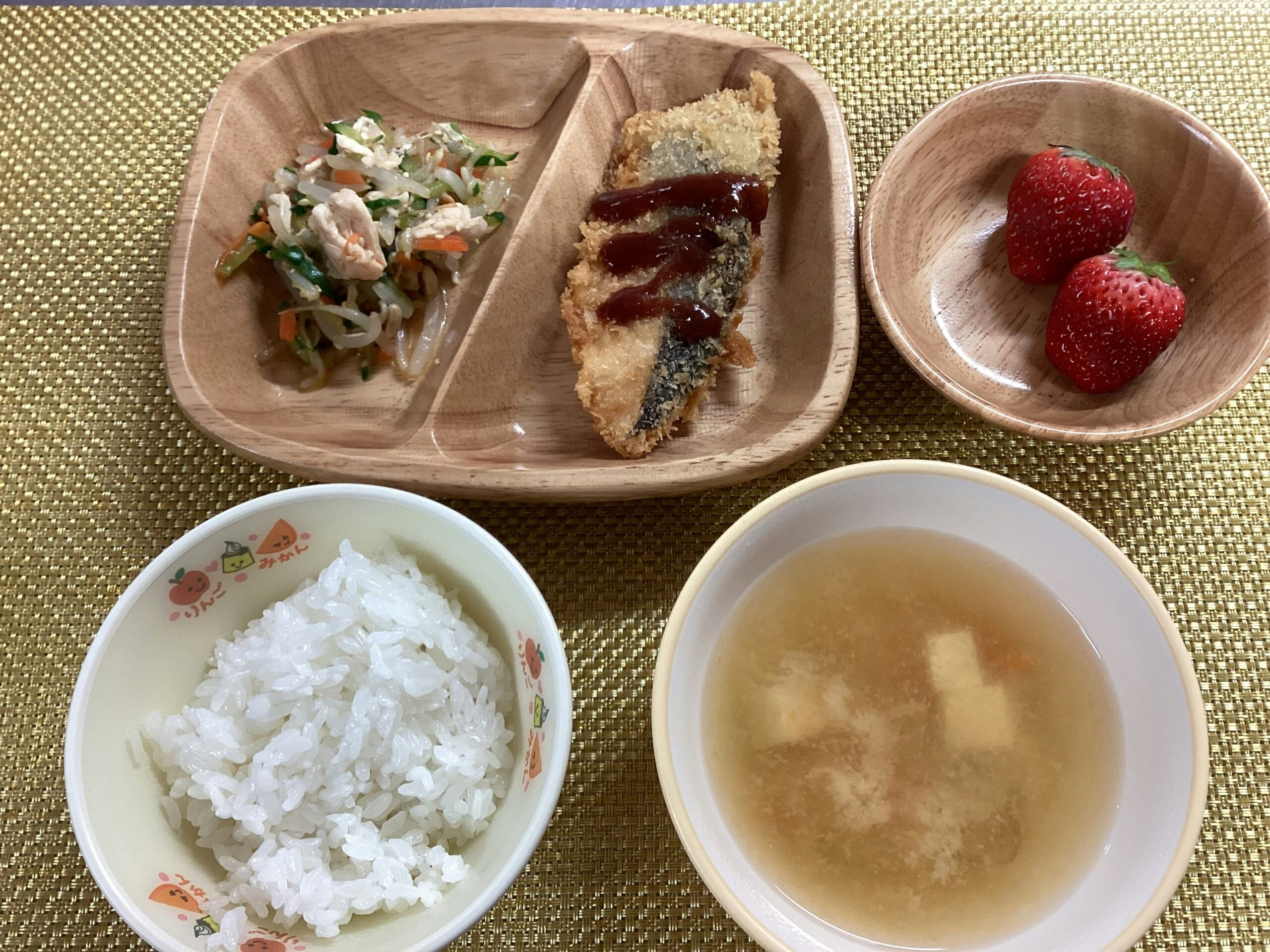 今日の給食【4月28日】